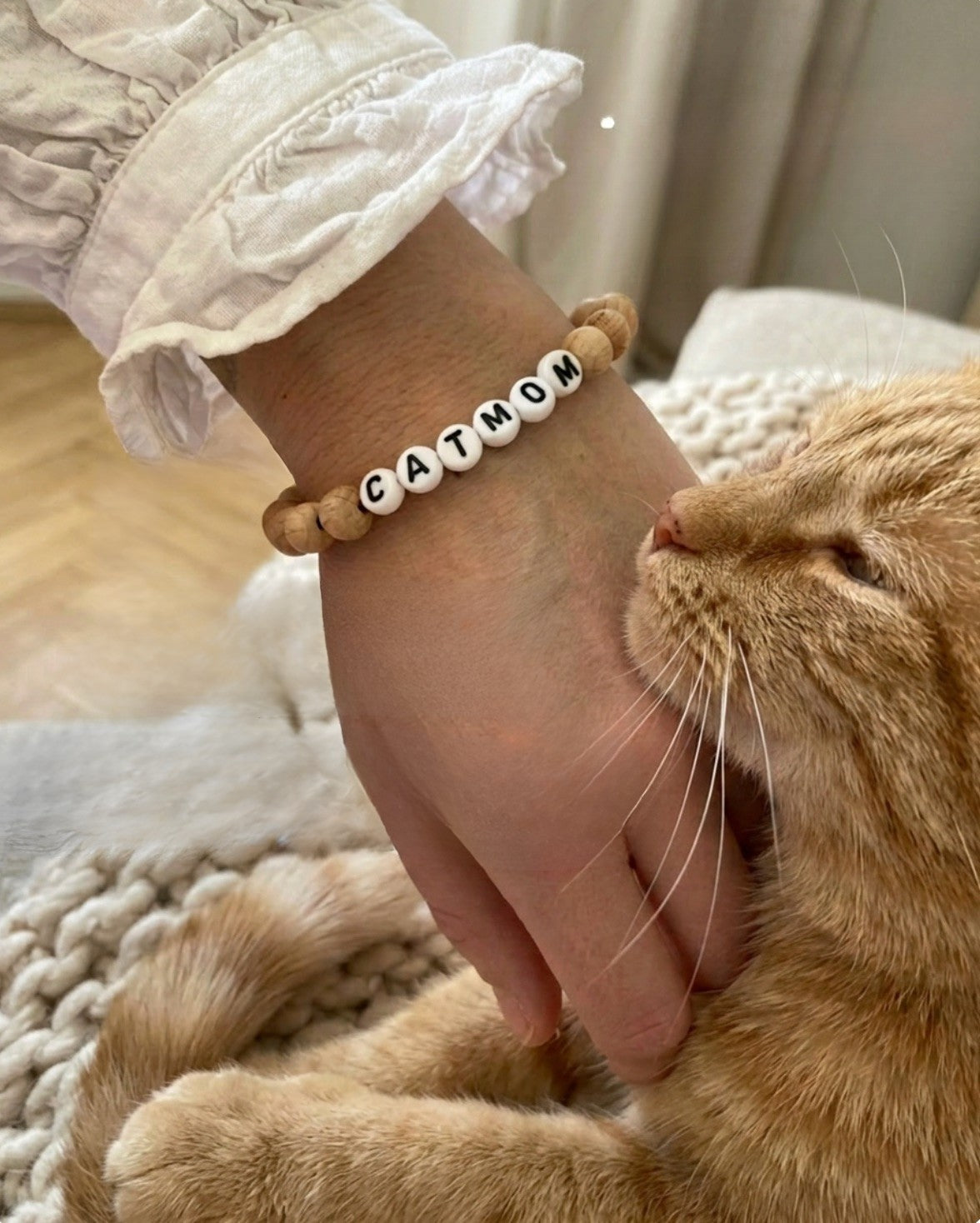 kater-kasimir-catmom-armband-holzperlen-handgekn-pft image 3